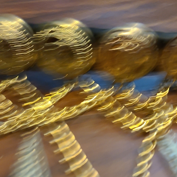 Elegant Gold and Black Women's Belt - Picture 4 of 7